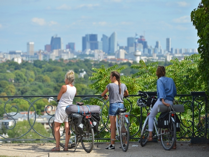 Saint-Germian-En-Laye : Bicycle, Saint-Germain-en-Laye, France, Yvelines Tourism